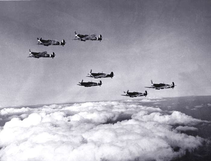Cannon armed spitfires in flight 1939-1945