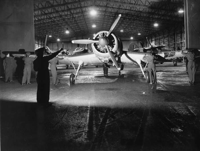WAAFs with RAF fighter, 1939-1945