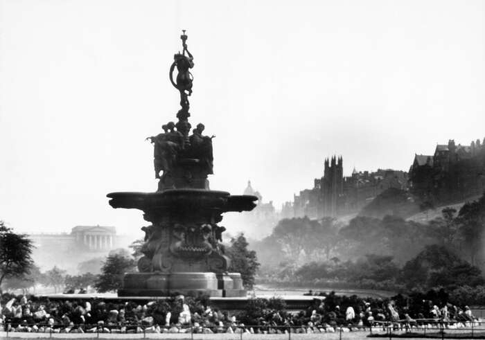 Ross Fountain, Princes Street Gardens, Edinburgh, c 1906