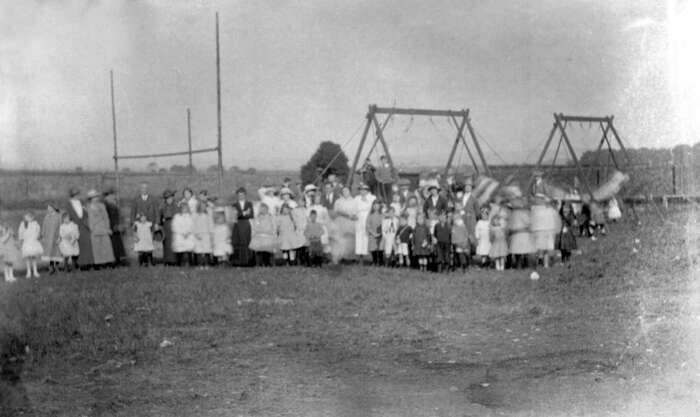 Sunday school picnic, Edinburgh, 1920