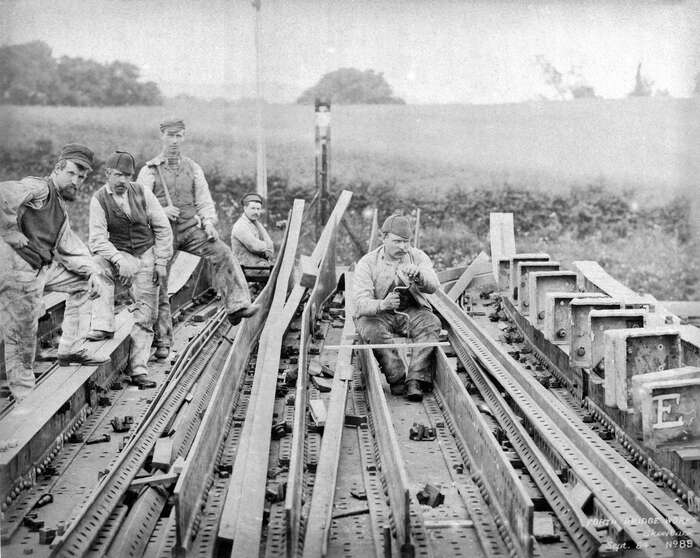 Forth Bridge workers, 1884