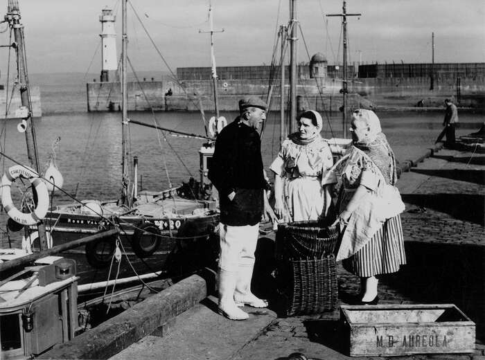 Newhaven fisherman and fisherwomen