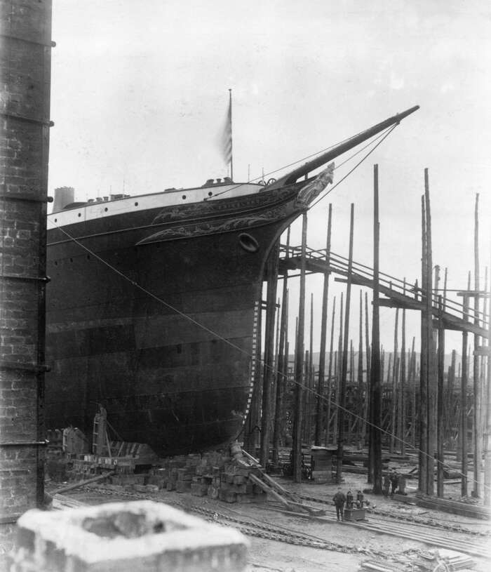 The bow of the SS Friesland ocean liner, 1889
