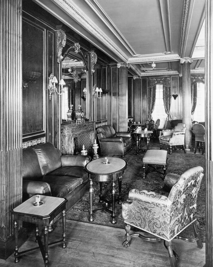 Blue Star Line ocean liner SS Avila Star: Smoking Room, Promenade Deck