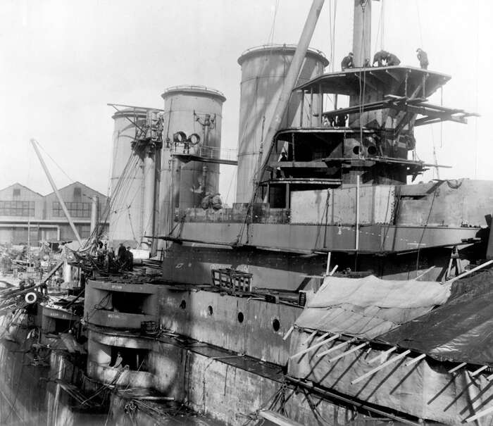 HMS Tiger, Royal Navy Tiger-Class Battlecruiser: View amidships looking at the three funnels towards the stern