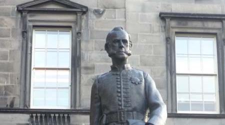 A standing bronze statue of James Braidwood. Credit: Wikimedia Commons, public domain image under Creative Commons Attribution-Share Alike 3.0 license.