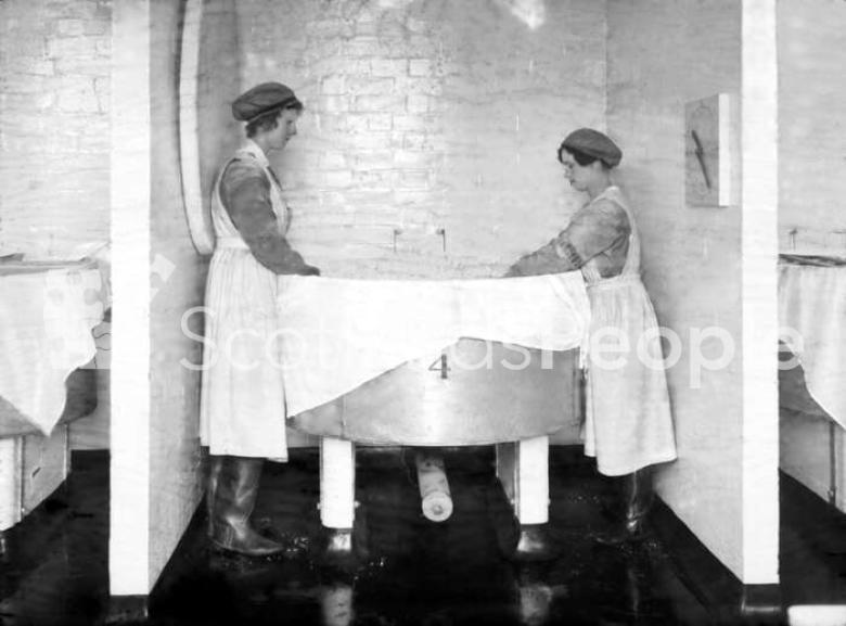 Drying nitrocotton, HM Factory Gretna, 1918
