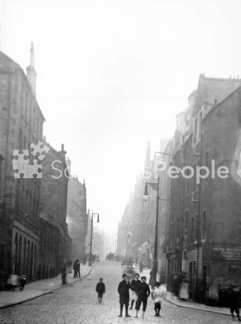 Canongate, Edinburgh, c 1906