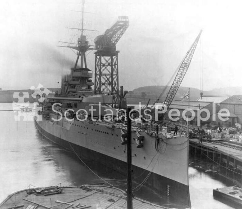 HMS Tiger, Royal Navy Tiger-Class Battlecruiser from the bow end at Clydebank 1914