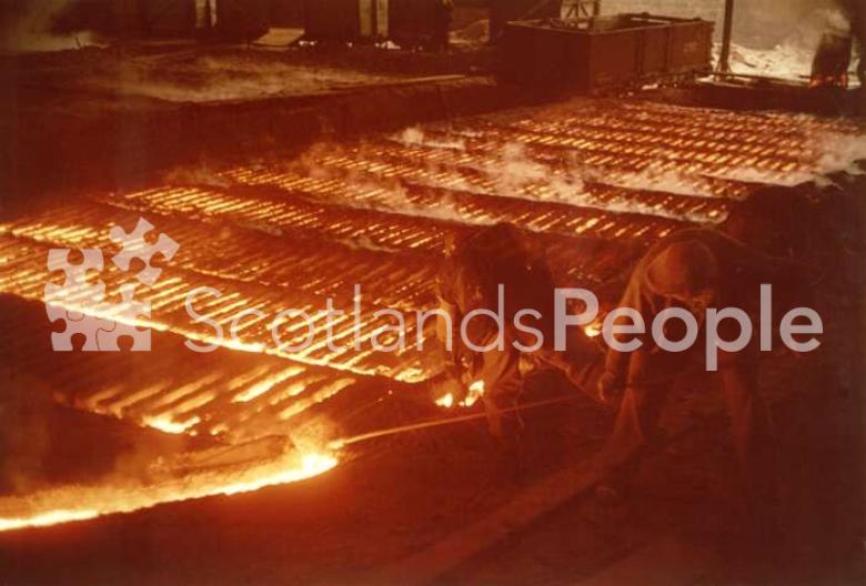Working sand mould at Carron Works, 20th century