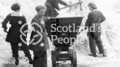 Munitions Workers HM Factory Gretna 1918 Munitions Workers HM Factory Gretna 1918