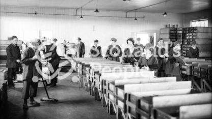 Packing cordite HM Factory Gretna 1918 Packing cordite HM Factory Gretna 1918