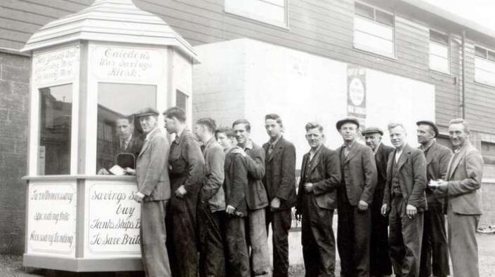 Queuing for war savings, c 1944