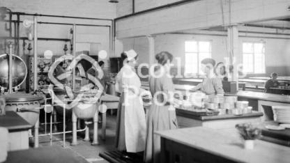 Kitchen staff in canteen, HM Factory Gretna, 1918