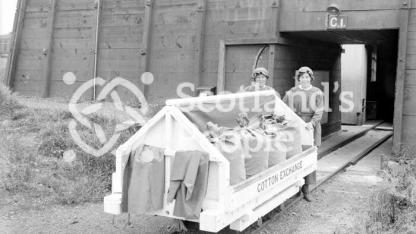 Worker with wagon, HM Factory Gretna, 1918 Worker with wagon, HM Factory Gretna, 1918