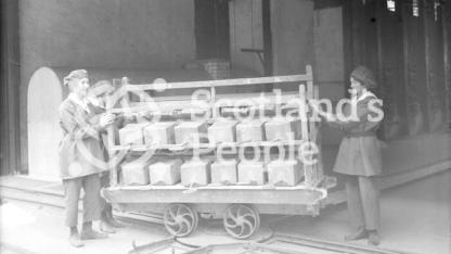 Transporting sulphur, HM Factory Gretna, 1918 Transporting sulphur, HM Factory Gretna, 1918