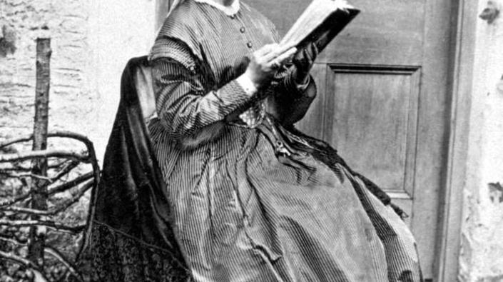 Lady reading, Invercreran, 1866