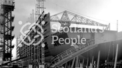 RMS Queen Elizabeth 2 under construction, 1966