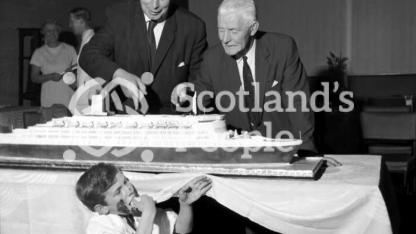 Queen Elizabeth 2 Cake, 1967 Queen Elizabeth 2 Cake, 1967