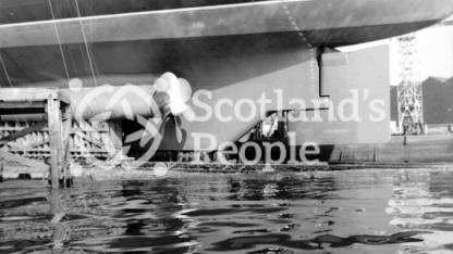 Stern and propellers of Queen Elizabeth 2, Clydebank, 1967 Stern and propellers of Queen Elizabeth 2, Clydebank, 1967