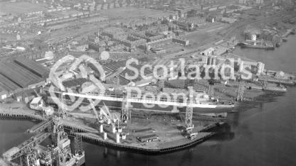 Aerial view of Queen Elizabeth 2 under construction on Clydebank, 1967 Aerial view of Queen Elizabeth 2 under construction on Clydebank, 1967