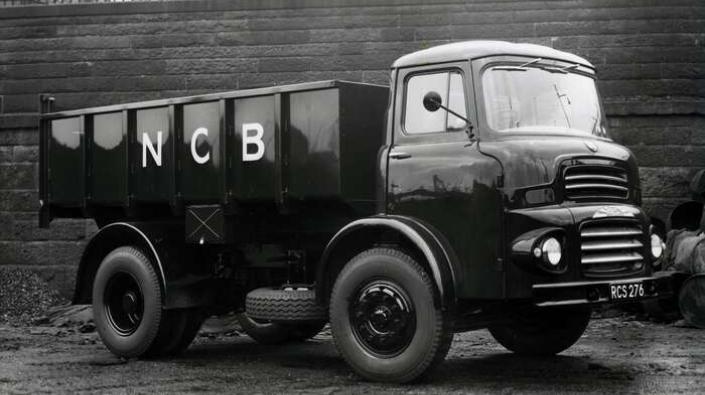 Coal delivery lorry, 1960s