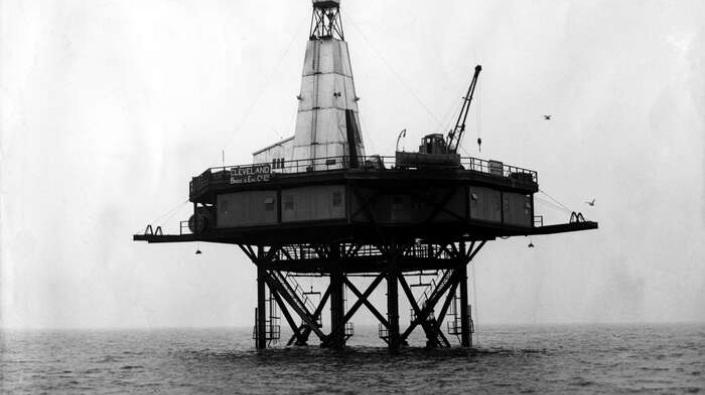 Sea boring tower in the Forth, 1955