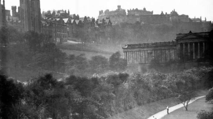 National Gallery from Princes Street Gardens, Edinburgh, c 1906