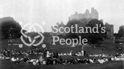 Sunday school picnic at Craigmillar Castle, Edinburgh, 1920 Sunday school picnic at Craigmillar Castle, Edinburgh, 1920