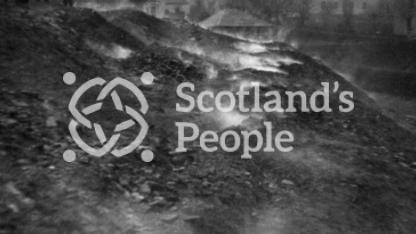 Coal bing at Uddingston, 1936 Coal bing at Uddingston, 1936
