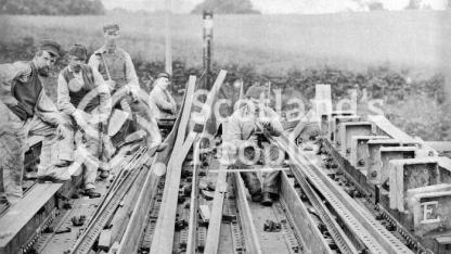 Forth Bridge workers, 1884 Forth Bridge workers, 1884