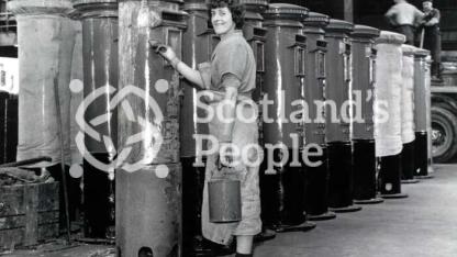 Painting pillar boxes, 1950s Painting pillar boxes, 1950s