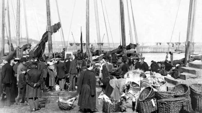 Newhaven fish market, late 19th century