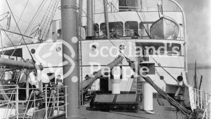 Cunard Line ocean liner RMS Saxonia (1), 1899 bridge and foredeck Cunard Line ocean liner RMS Saxonia (1), 1899 bridge and foredeck