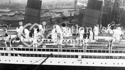Cunard Line ocean liner RMS Aquitania: view of the decks amidships Cunard Line ocean liner RMS Aquitania: view of the decks amidships