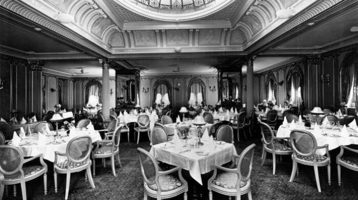 Blue Star Line ocean liner SS Avila Star: Dining Saloon, Upper Deck