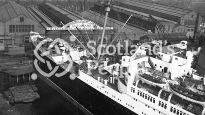 Fore end of the Cunard line ocean liner RMS Queen Mary Fore end of the Cunard line ocean liner RMS Queen Mary
