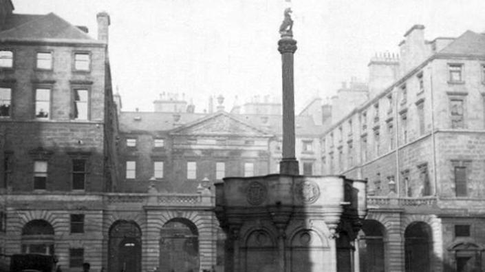Mercat Cross and City Chambers, Edinburgh, Early 20th century