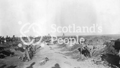 Indian Army Sepoys constructing fieldworks in Mesopotamia, c 1917 Indian Army Sepoys constructing fieldworks in Mesopotamia, c 1917