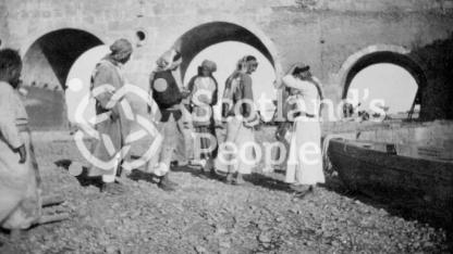 Iraqi shipbuilders under Mosul Bridge, Mosul Iraq Iraqi shipbuilders under Mosul Bridge, Mosul Iraq