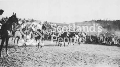 The start of the races at Mosul The start of the races at Mosul