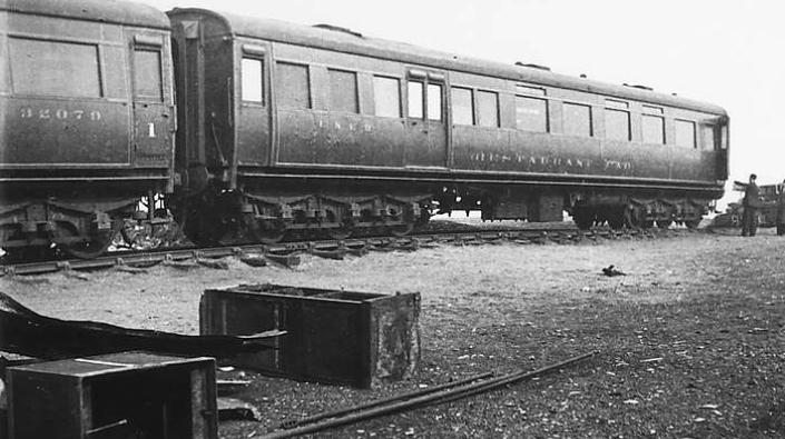 London and North Eastern Railway double bogey Restaurant Car of 1921