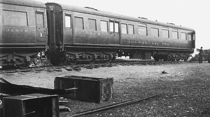 London and North Eastern Railway double bogey Restaurant Car of 1921