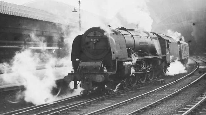 LMSR Stanier Princess Coronation Class 4-6-2 Locomotive BR No.46249 \"City of Sheffield\"