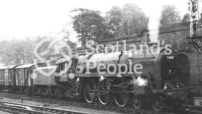 BR Standard Class 6 \"Clan\" Pacific 4-6-2 Locomotive No.72008 \"Clan MacLeod\" BR Standard Class 6 \"Clan\" Pacific 4-6-2 Locomotive No.72008 \"Clan MacLeod\"