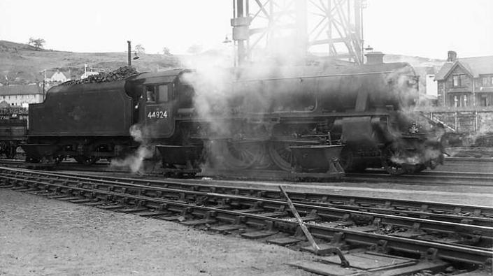 LMS Stanier Class 5, 4-6-0 \"Black Five\" mixed traffic Locomotive No. 44924