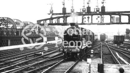 NBR K Class 4-4-0 Locomotive No.256 \"Glen Douglas\" and GWR City Class 4-4-0 Locomotive No. 3440 \"City of Truro\" entering Glasgow Central Station NBR K Class 4-4-0 Locomotive No.256 \"Glen Douglas\" and GWR City Class 4-4-0 Locomotive No. 3440 \"City of Truro\" entering Glasgow Central Station