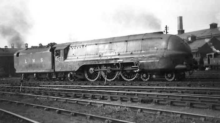 LMS Princess Coronation Class 4-6-2 Express Passenger Locomotive No. 6235 \"City of Birmingham\"