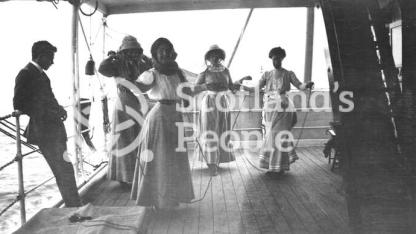 Women skipping