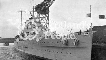 HMAS Australia (512) HMAS Australia (512)